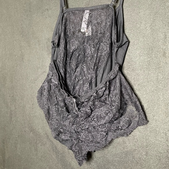 Adore Me 2 piece Set - Picture 3 of 8